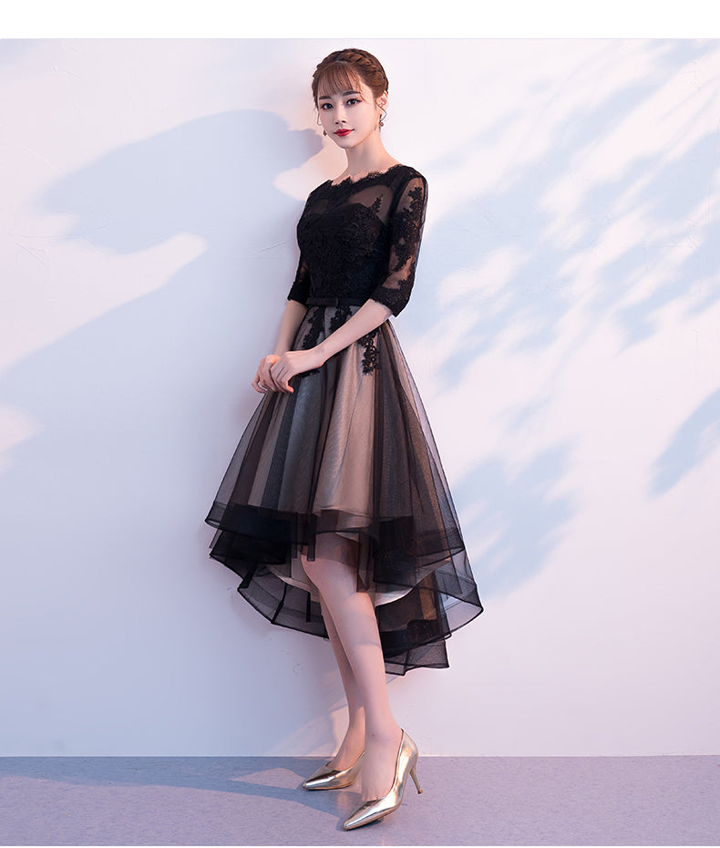Pretty Lace Short Prom Dress A-Line Black Lace Homecoming Dress