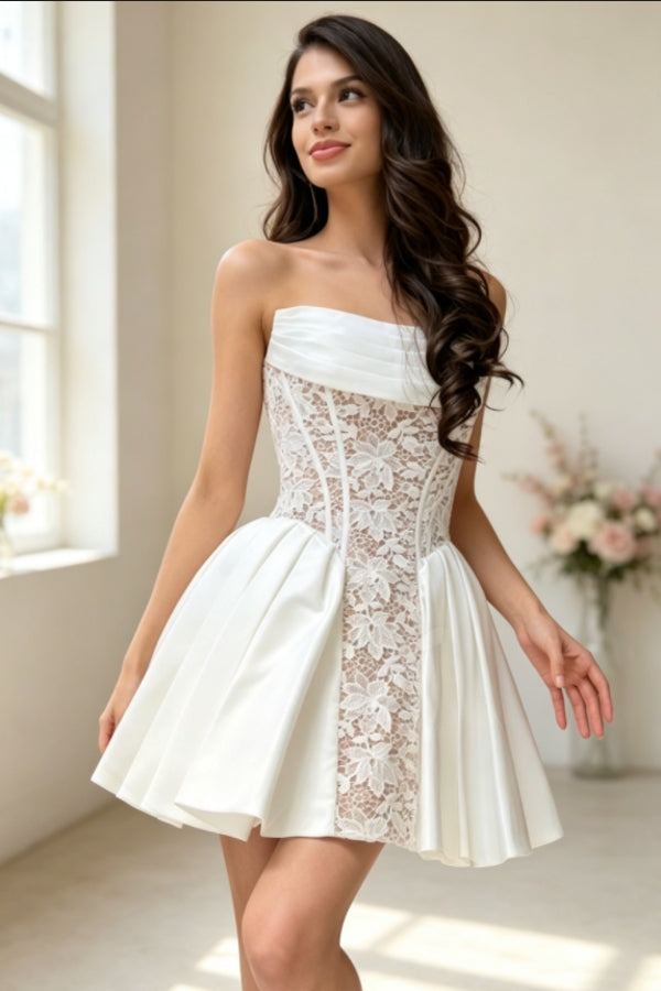 White Strapless A-Line Lace Homecoming Dresses with Appliques