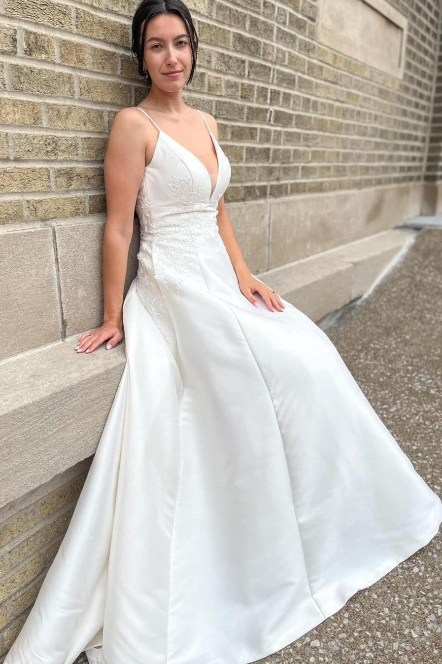 Plunging-Neck A-Line Long Wedding Dress with Appliques