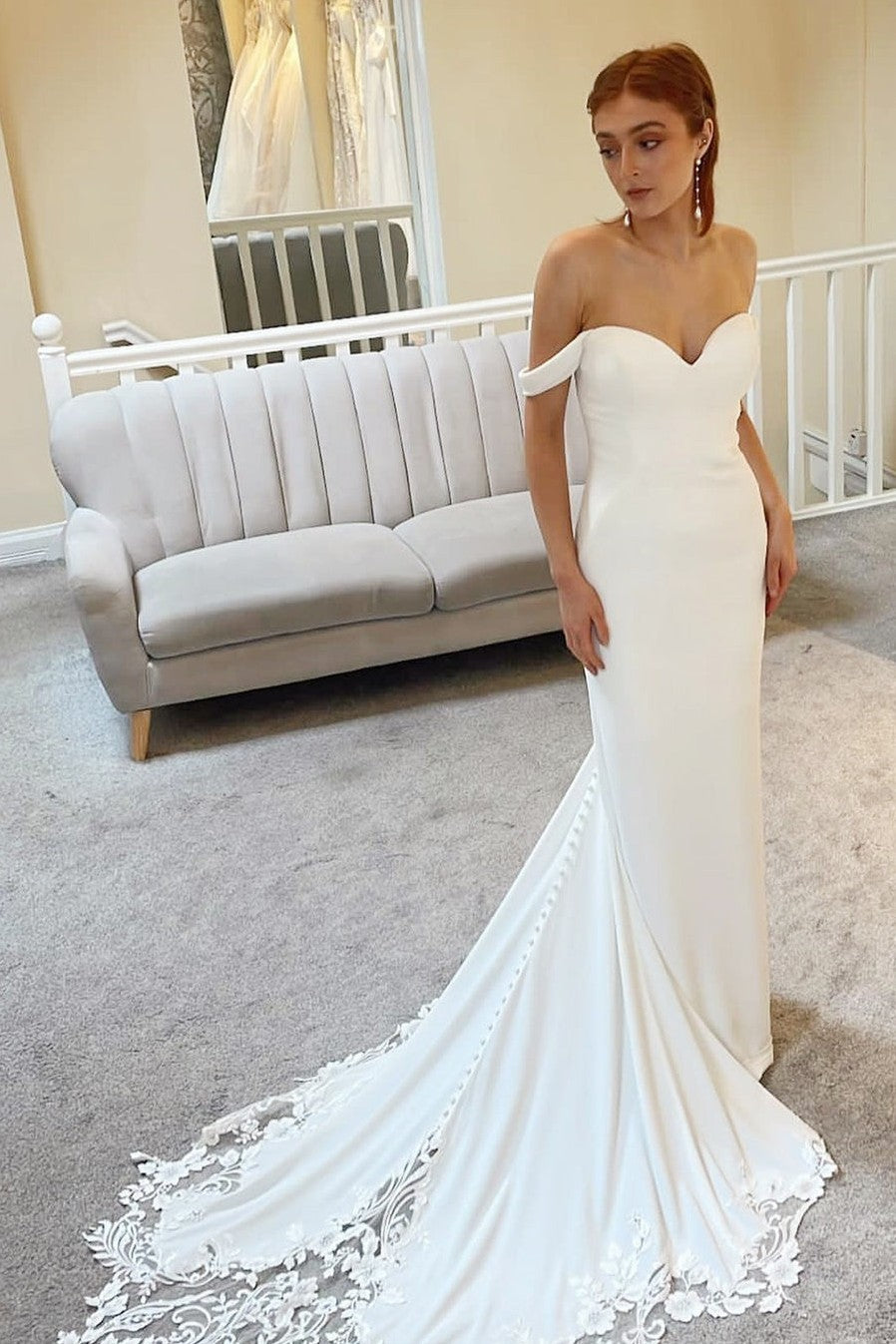 Off The Shoulder Mermaid Wedding Dress with Lace Appliques Train