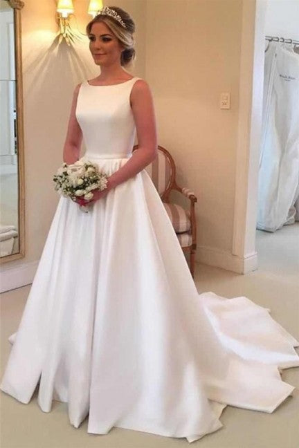 Elegant Open Back Sleeveless Royal Wedding Dress
