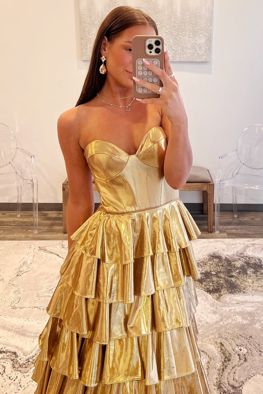 Metallic Sweetheart Tiered Prom Dress With Ruffles