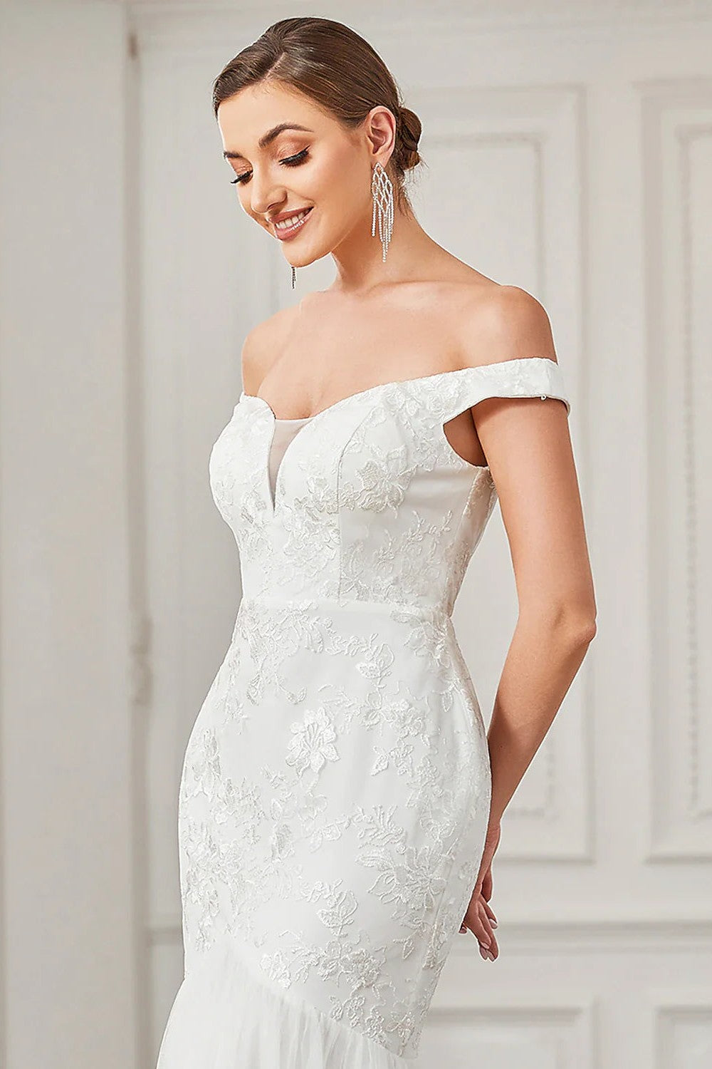 Off The Shoulder Mermaid Wedding Dress With Lace Appliques