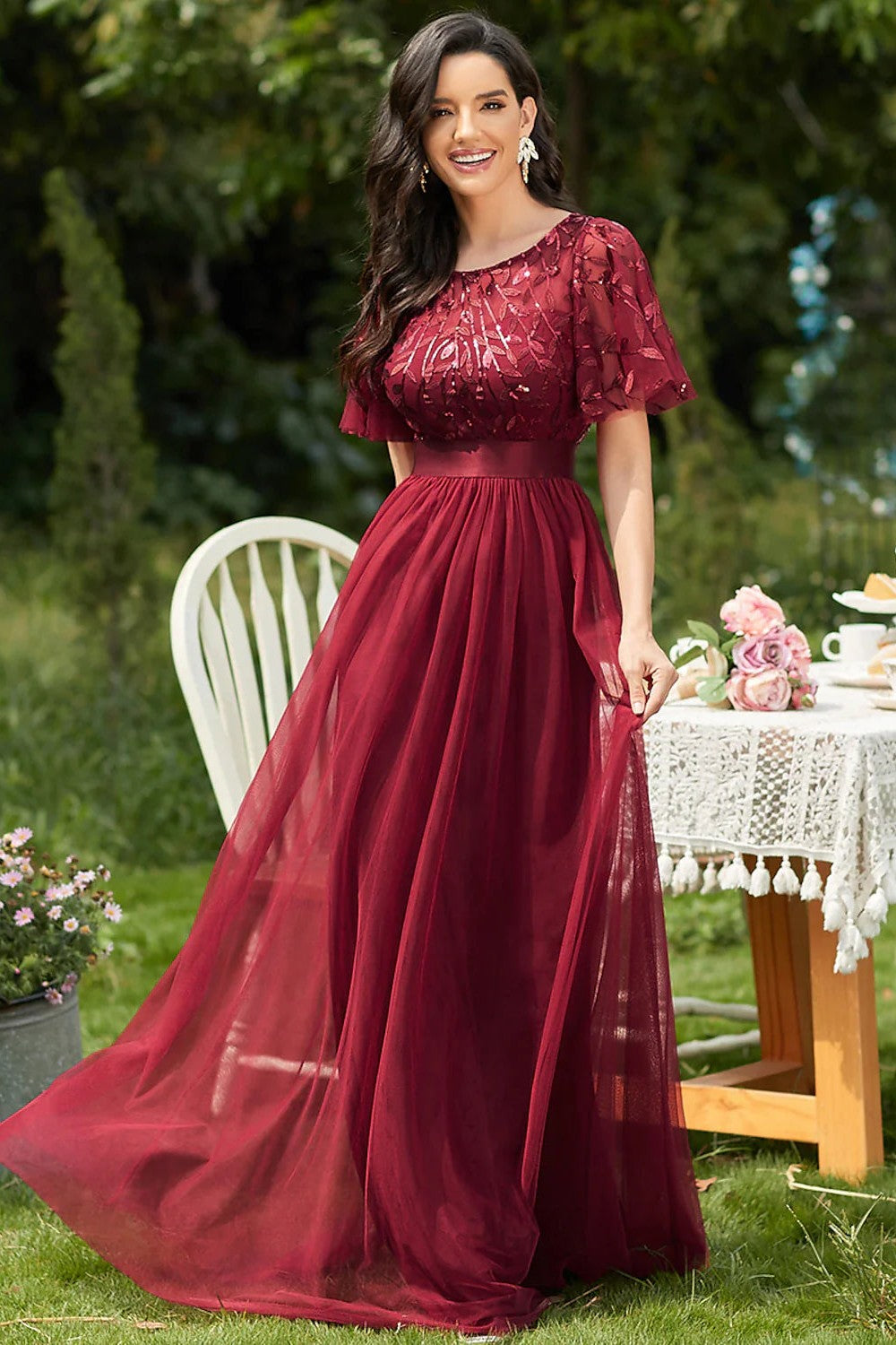 Short Sleeves A-Line Evening Gowns Burgundy Sequin Appliques Prom Dress
